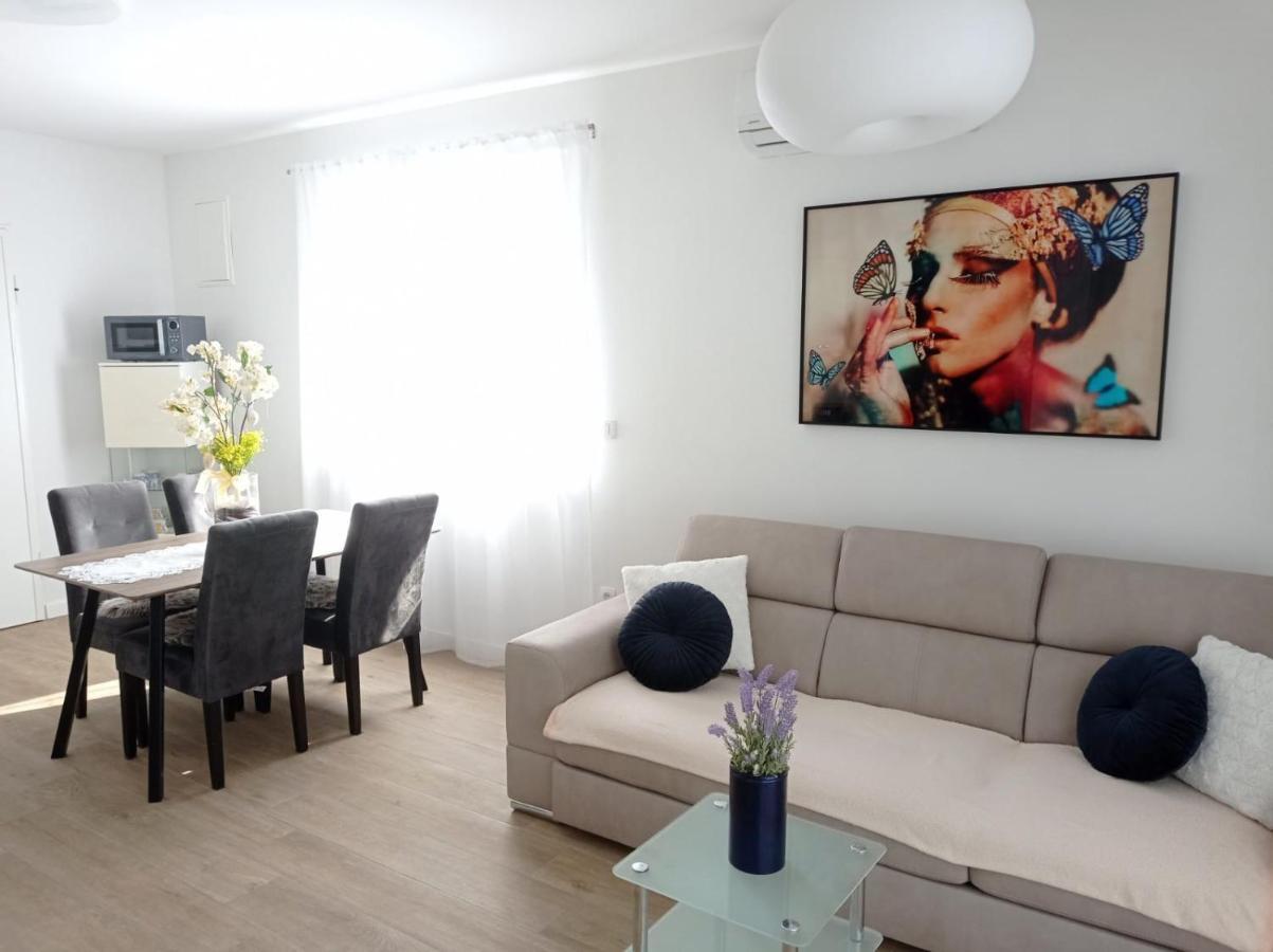 ויר Apartman Franc S מראה חיצוני תמונה